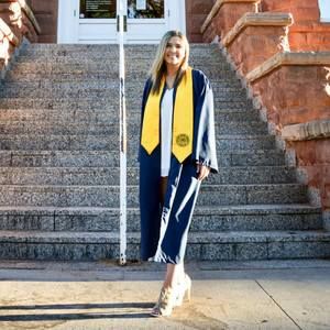 Meet your Posher, Brooke